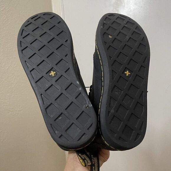 Dr. Martens Black Lace up Shoreditch ankle boots size US 6 EU 37 - Picture 7 of 9